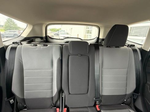 Used 2016 Ford Escape SE FWD image 10