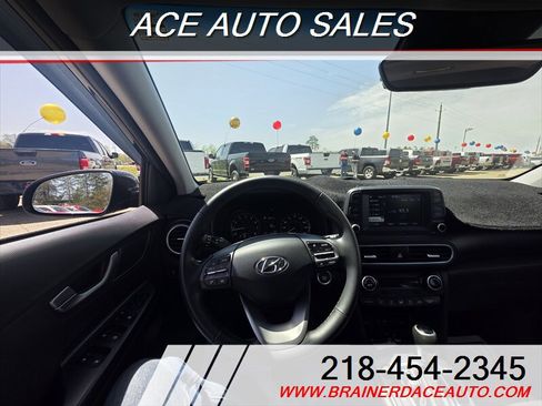 Used 2018 Hyundai Kona Limited AWD/4WD image 13