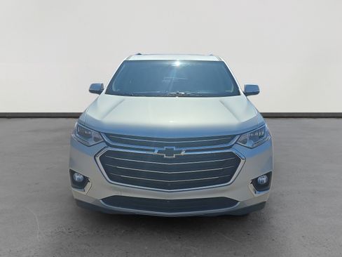 Used 2020 Chevrolet Traverse Premier FWD image 8