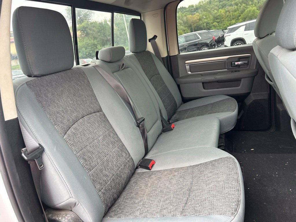 Used 2019 RAM 1500 Classic SLT AWD/4WD image 29