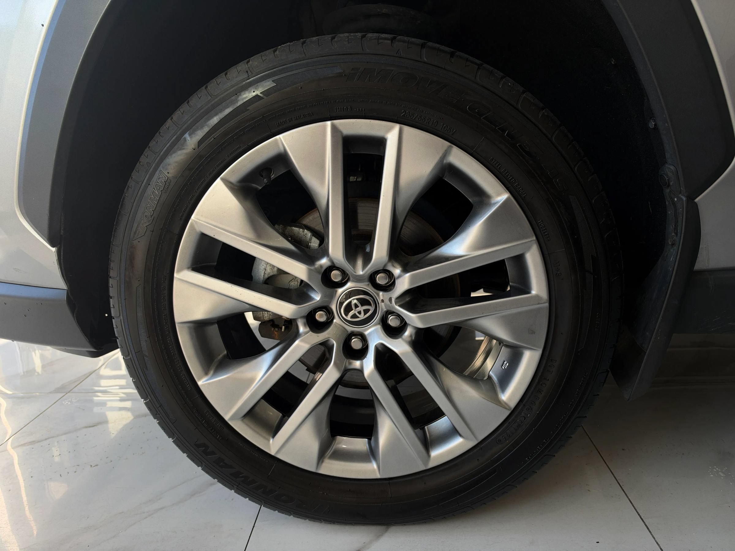 Used 2023 Toyota RAV4 XLE Premium AWD/4WD image 9