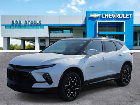 Used 2023 Chevrolet Blazer RS w/ Driver Confidence II Package FWD image 2