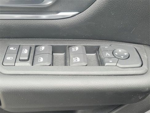 New 2026 RAM 1500 4x4 Crew Cab image 33