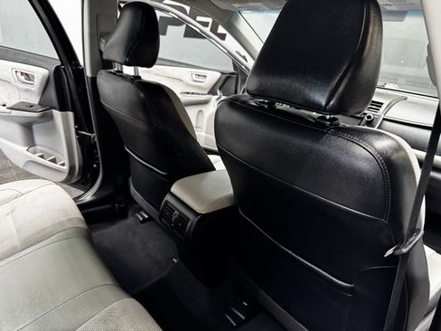 Used 2016 Toyota Camry XSE FWD image 46