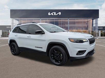Certified 2023 Jeep Cherokee Altitude Lux