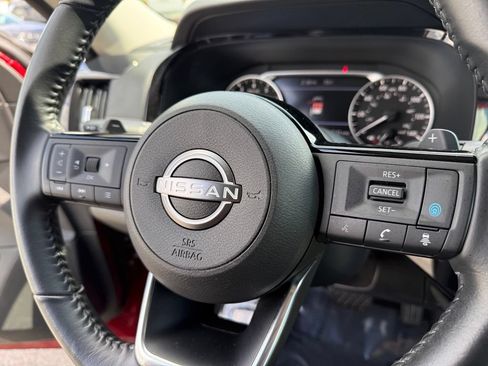 Used 2023 Nissan Pathfinder SV AWD/4WD image 24