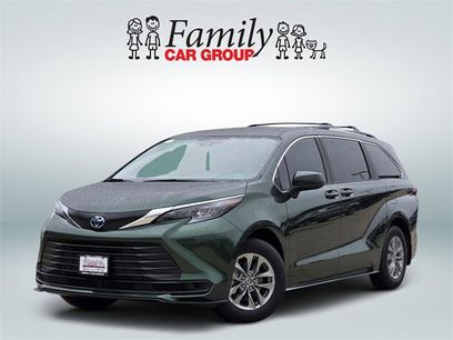 Used 2025 Toyota Sienna LE