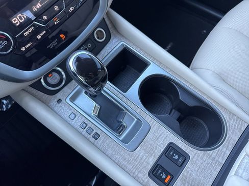 Certified 2024 Nissan Murano SL image 34