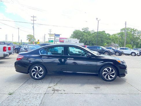 Used 2016 Honda Accord EX-L image 4