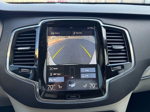 Used 2017 Volvo XC90 T5 Momentum w/ Vision Package image 15