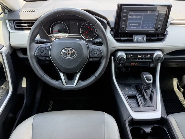 Used 2021 Toyota RAV4 XLE Premium FWD image 11