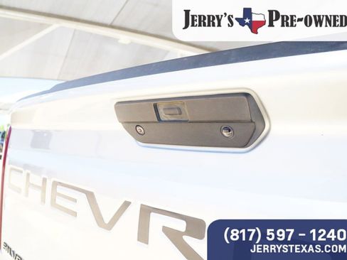 Used 2020 Chevrolet Silverado 1500 RST w/ Texas Edition AWD/4WD image 24