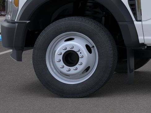 New 2025 Ford F450 XL RWD image 19