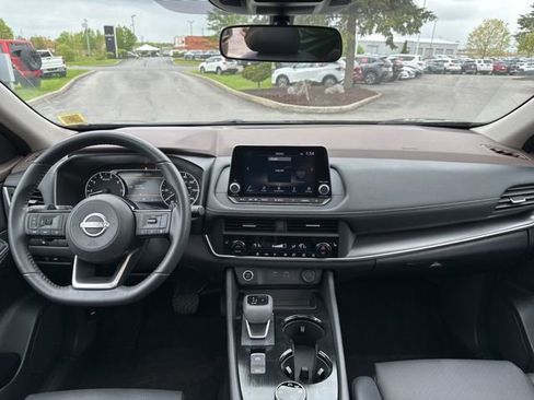 Certified 2023 Nissan Rogue SV w/ SV Premium B Package AWD/4WD image 15