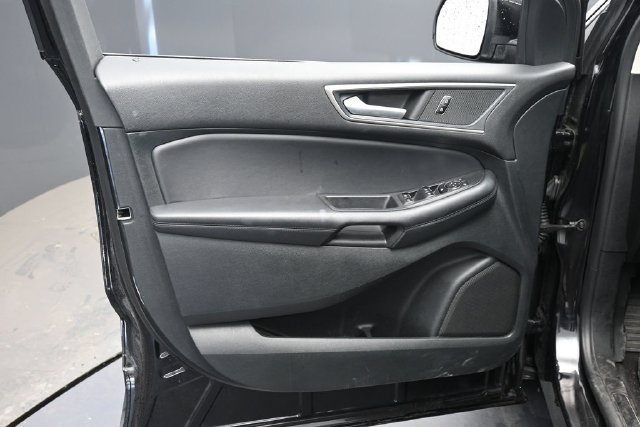 Used 2024 Ford Edge SEL AWD/4WD image 12