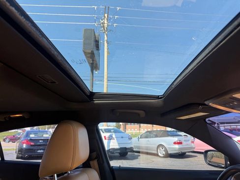 Used 2012 Dodge Charger R/T image 17