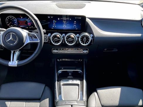 Used 2026 Mercedes-Benz GLA 250 4MATIC image 24