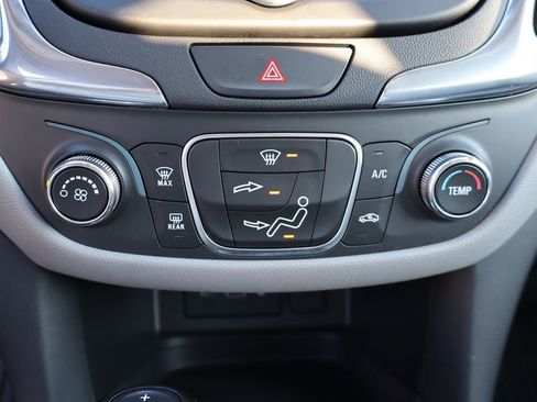 Used 2020 Chevrolet Equinox L image 21