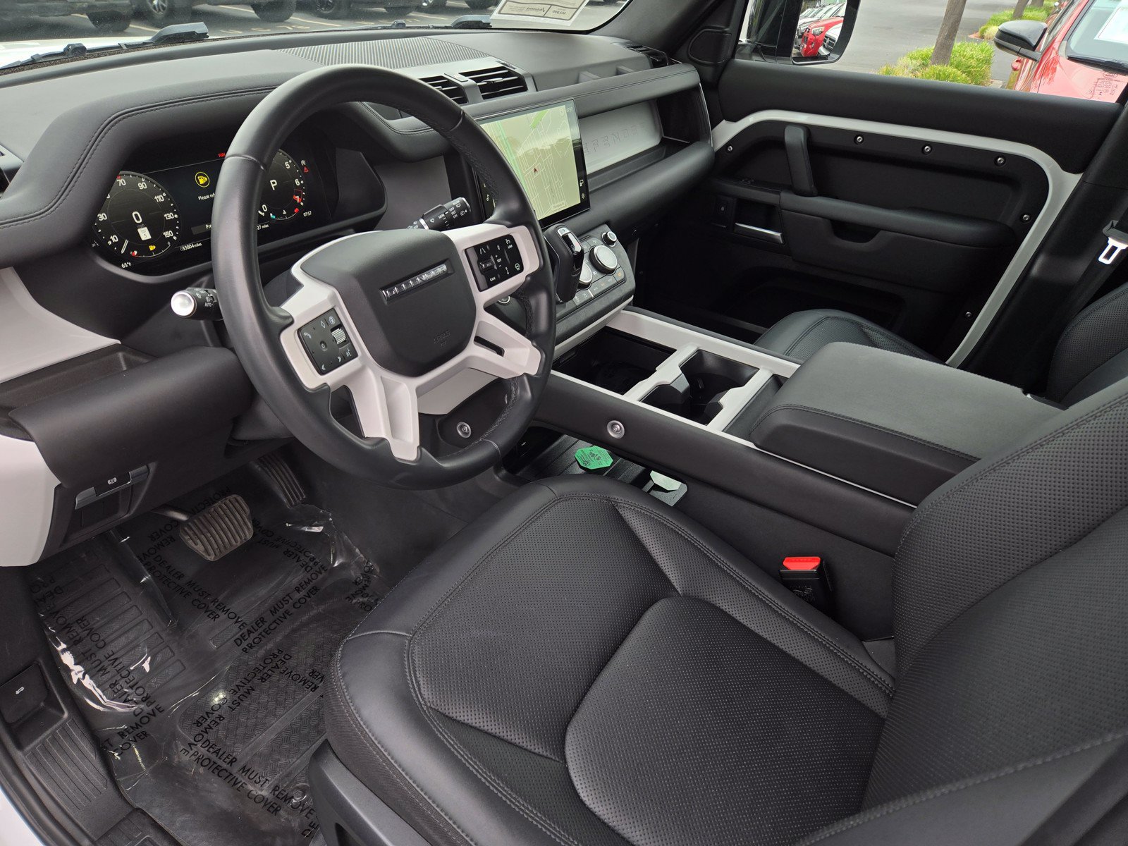 Used 2025 Land Rover Defender 110 S AWD/4WD image 8