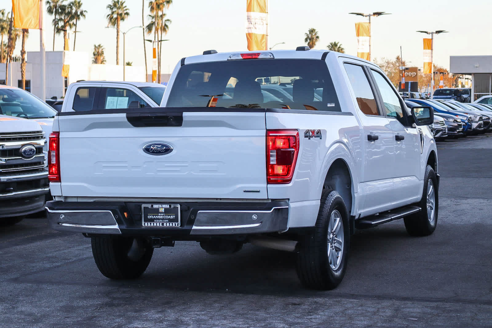 Used 2022 Ford F150 XLT w/ Trailer Tow Package AWD/4WD image 4