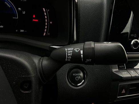 Used 2025 Toyota Camry LE image 35