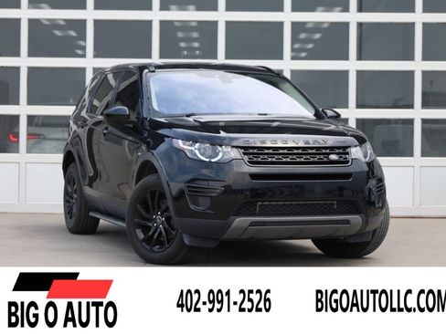Used 2017 Land Rover Discovery Sport SE AWD/4WD image 1