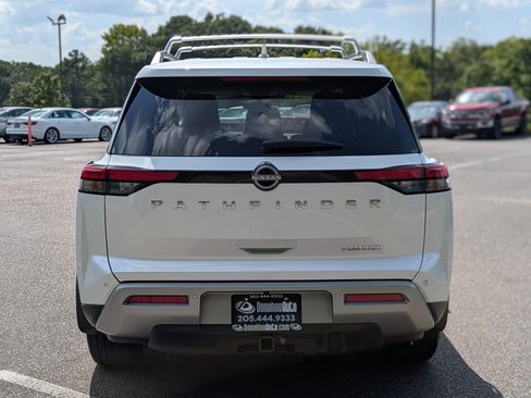 Used 2025 Nissan Pathfinder Platinum w/ Cargo Package FWD image 8