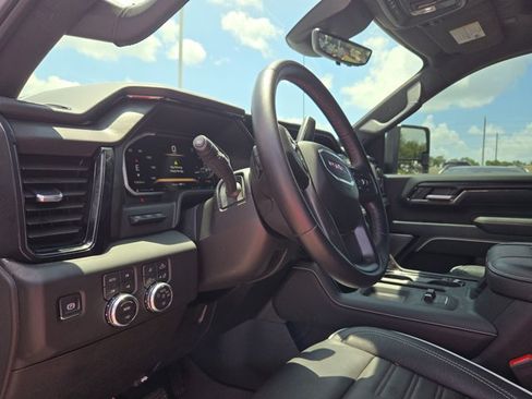 Used 2026 GMC Sierra 2500 AT4X AWD/4WD image 9