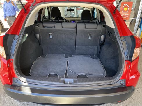 Used 2017 Honda HR-V EX image 16