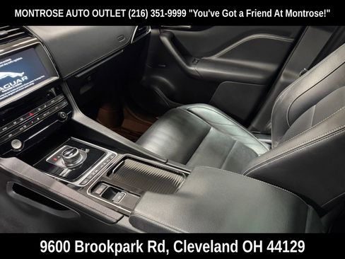 Used 2018 Jaguar F-PACE R-Sport image 14