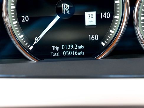 Used 2022 Rolls-Royce Phantom Sedan w/ The Phantom Package RWD image 13