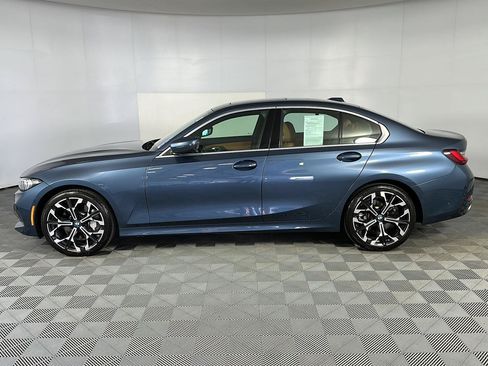 Used 2025 BMW 330i xDrive Sedan w/ Premium Package AWD/4WD image 6