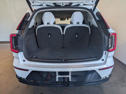 New 2025 Volvo EX90 Ultra image 5