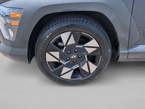 Used 2024 Hyundai Kona SEL FWD image 15