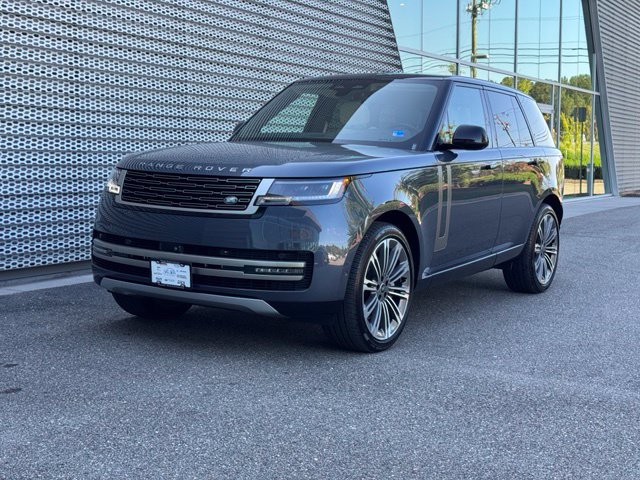 Used 2025 Land Rover Range Rover SE AWD/4WD image 1