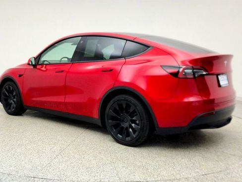 Used 2021 Tesla Model Y Long Range image 7