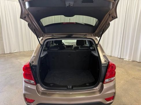 Used 2019 Chevrolet Trax LT w/ Driver Confidence Package FWD image 24