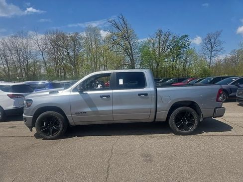 Used 2024 RAM 1500 Big Horn AWD/4WD image 2