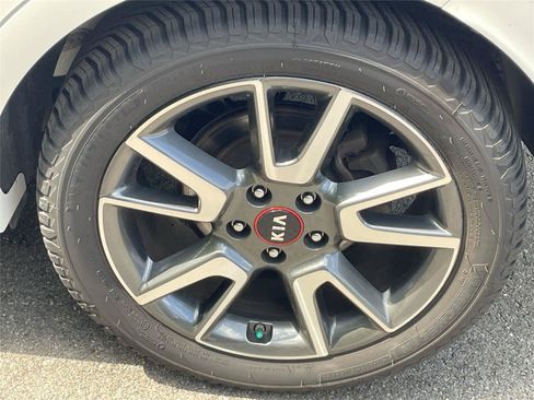 Used 2020 Kia Soul GT-Line Turbo FWD image 11