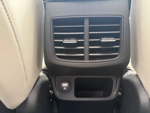 Used 2022 Kia Seltos EX AWD/4WD image 12