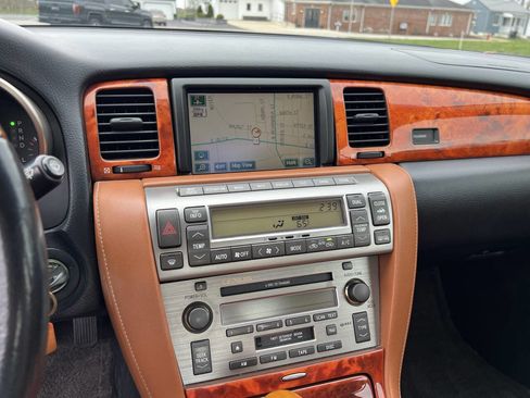 Used 2005 Lexus SC 430 Convertible image 24