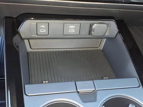 New 2026 Toyota Prius Plug-In Hybrid image 17