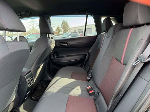 Used 2024 Toyota Corolla Cross AWD Hybrid image 11