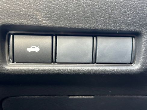 New 2026 Nissan Sentra SR w/ Floor Mat Package FWD image 26