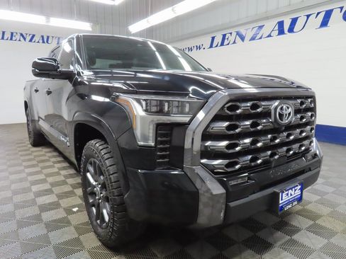 Used 2022 Toyota Tundra Platinum image 3