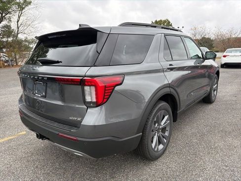New 2026 Ford Explorer Active image 3
