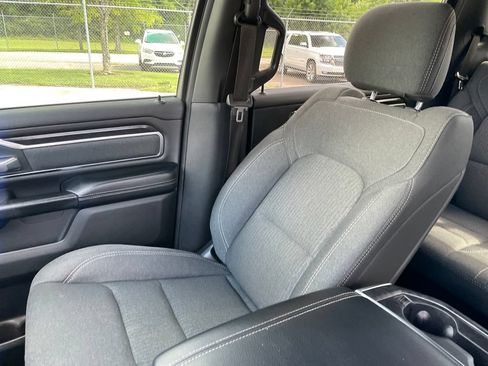 Used 2019 RAM 1500 Big Horn AWD/4WD image 16