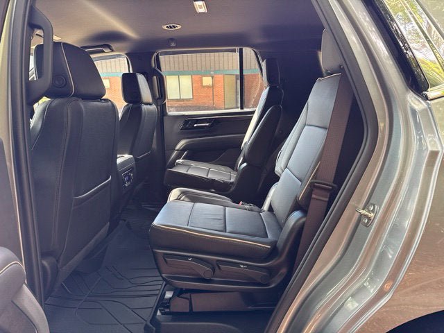 Used 2025 Chevrolet Tahoe Premier AWD/4WD image 18