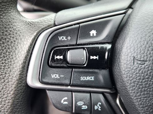 Used 2019 Honda Accord LX image 22