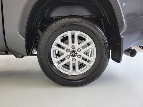 Used 2026 Toyota Tundra SR5 w/ SR5 Convenience Package RWD image 10
